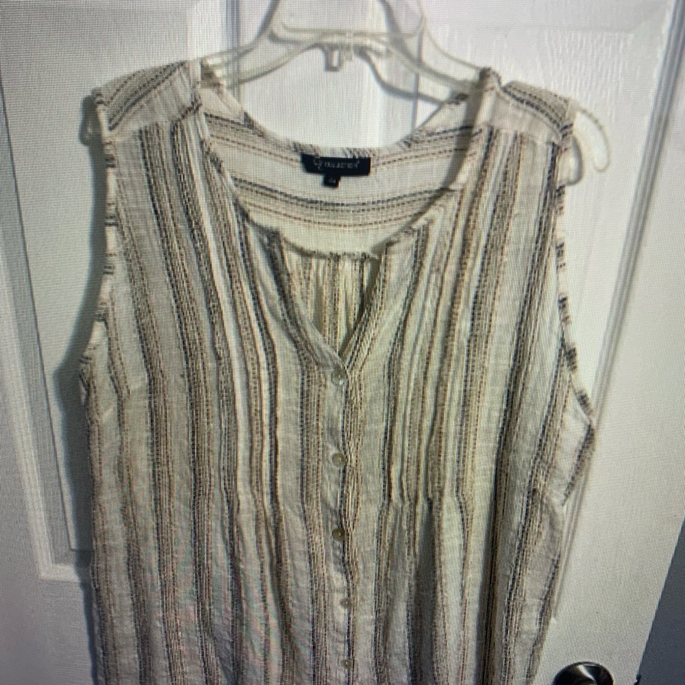 Women's Sleeveless Striped Top